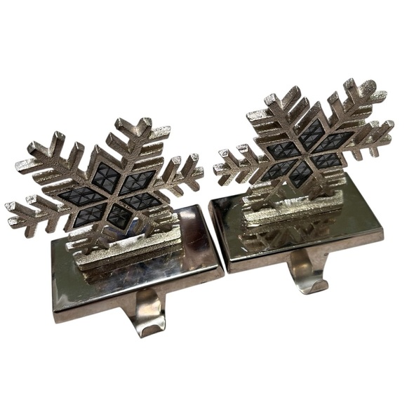 Silver Snowflake Gray Mosaic 2-Pack Stocking Holder Hanger - Picture 6 of 6